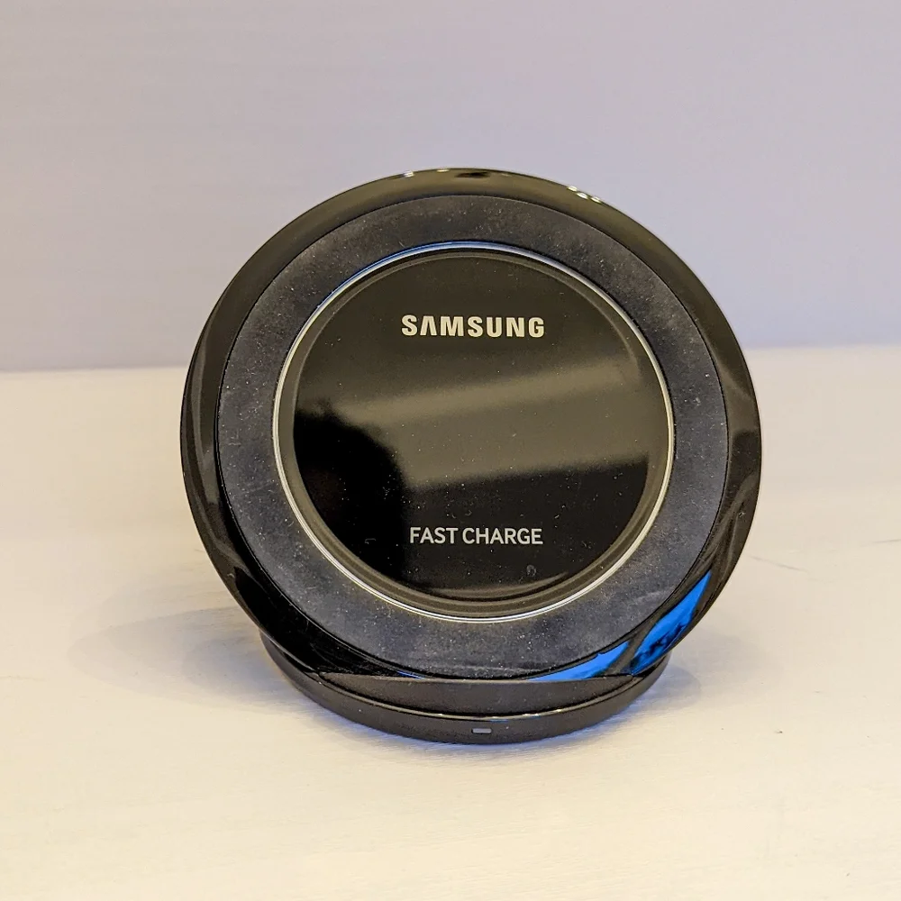 Samsung Wireless Fast Charge Charger EP-NG930